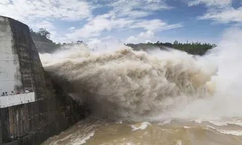 Lào Cai: Xuất hiện lũ “kép” trên sông Chảy